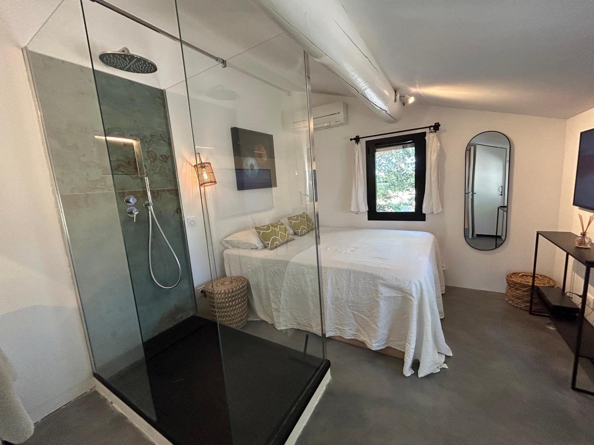 Mas Des Alpilles Bed and breakfast *